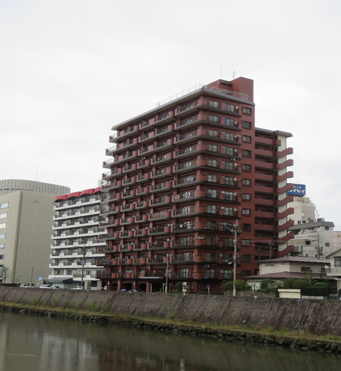 第5鶴丸ハイツ西田